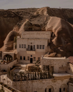 CONDE NAST TRAVELLER